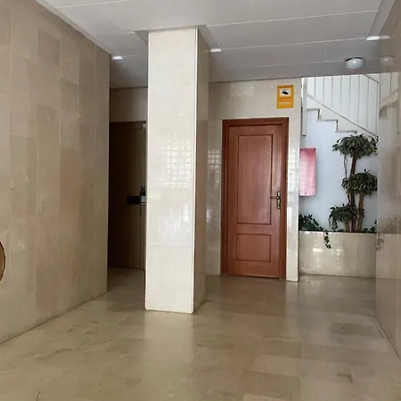 Monserrat Апартаменты